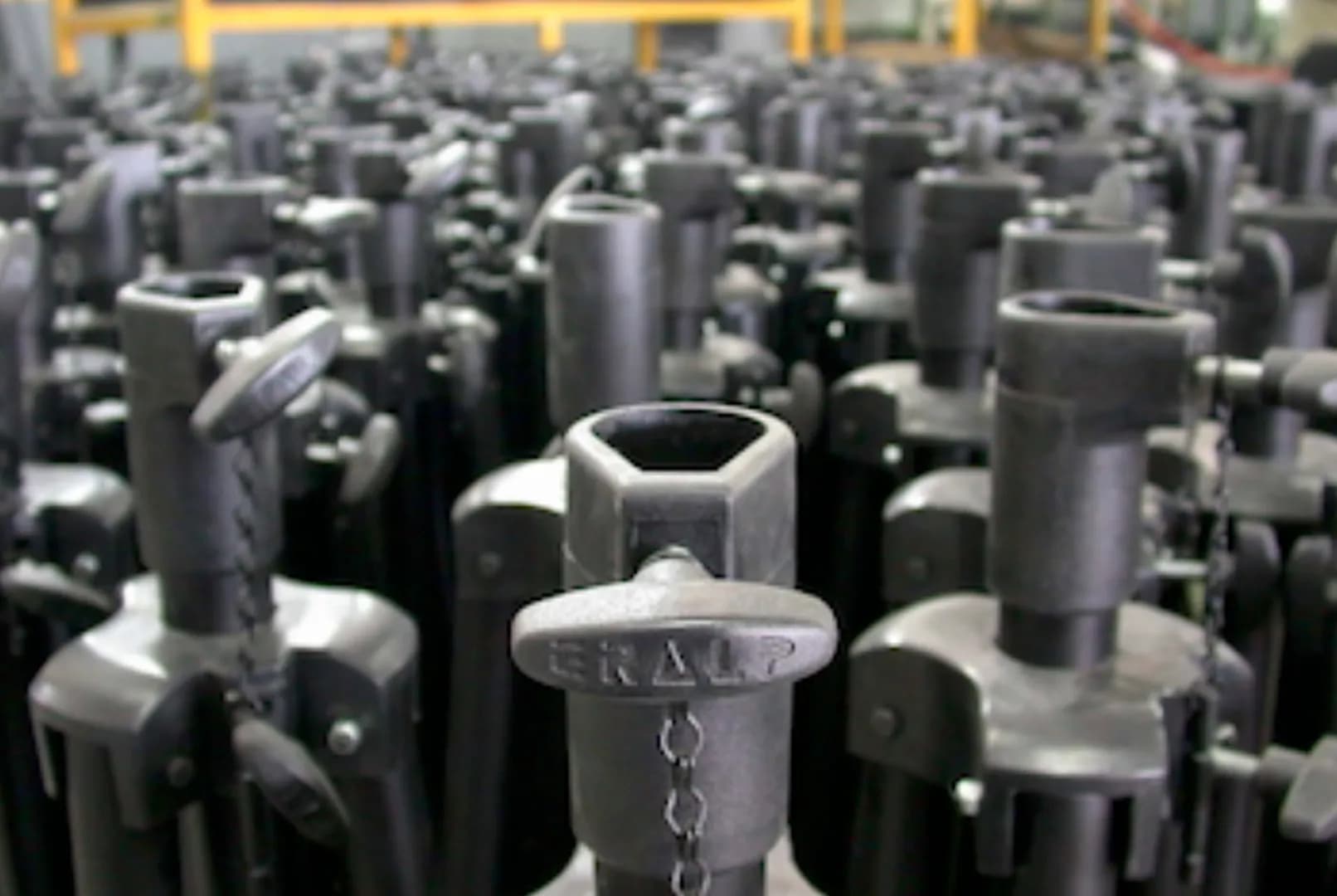 TRIPOD STAND